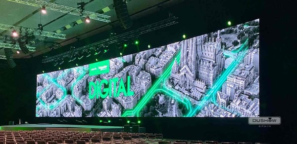 Projection Screens vs. LED Screens: Making the best choice for your event