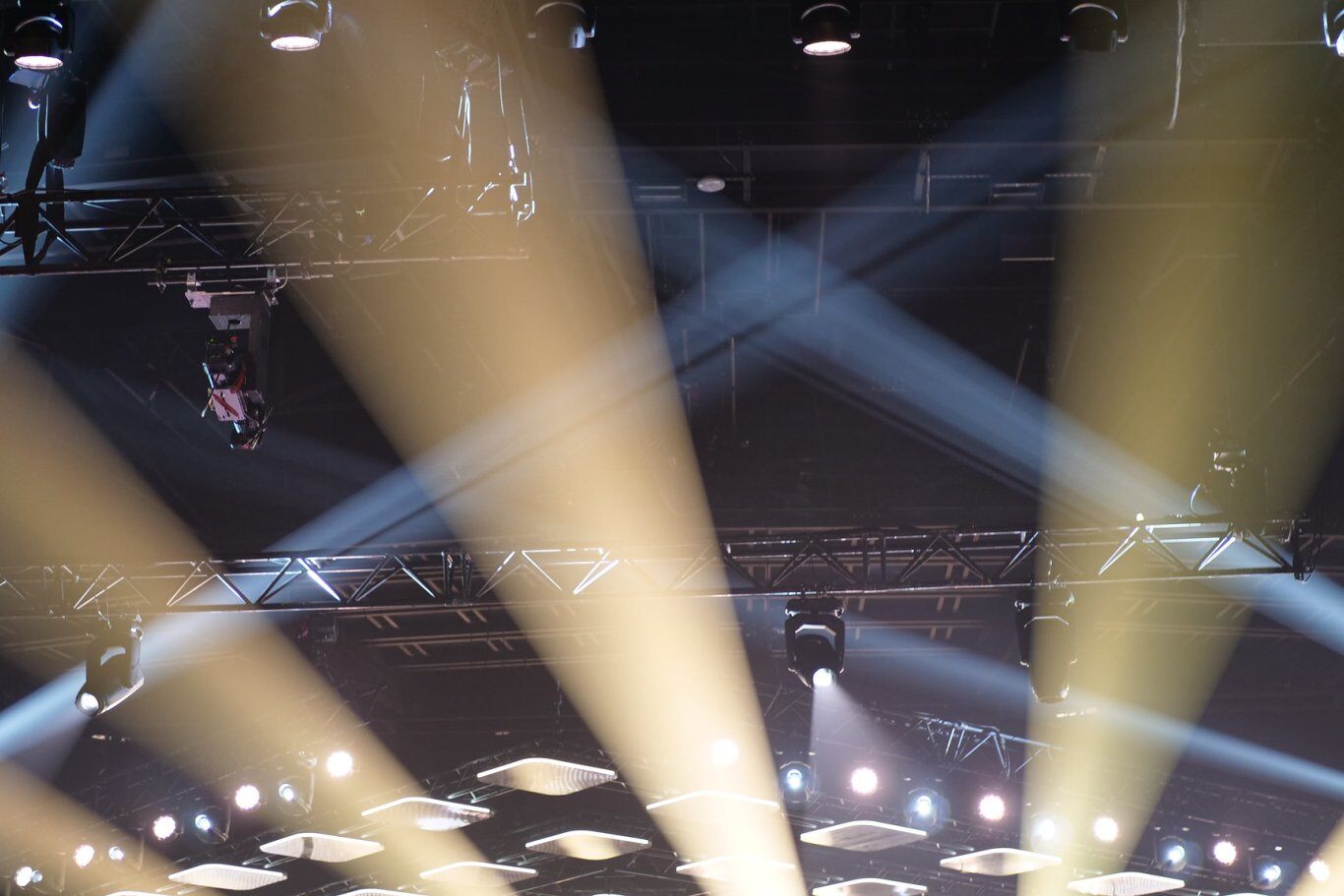 Novelty fixed AV installations