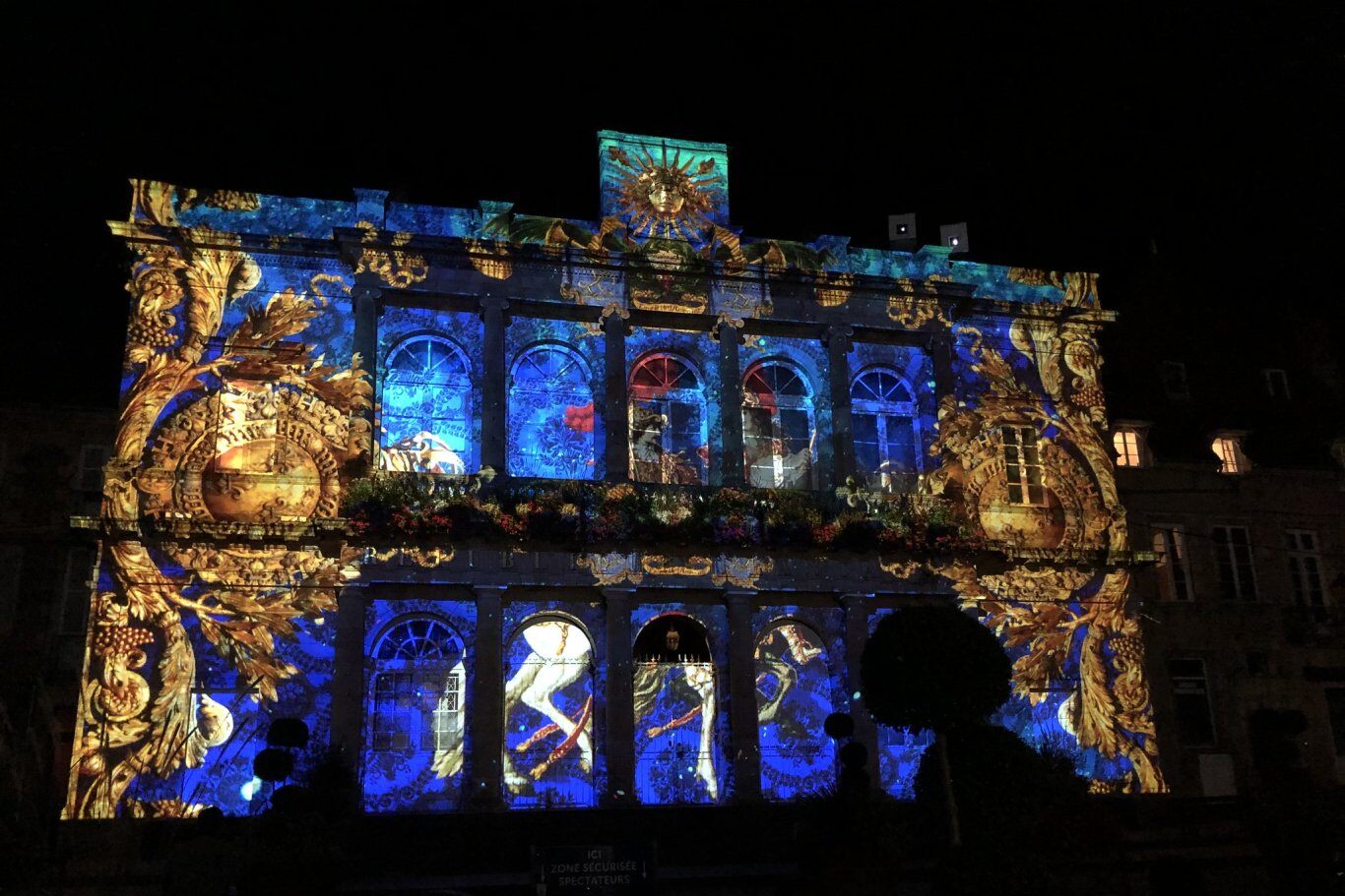 dushow-mapping-de-proyeccion-para-eventos-1-d41ddfe2